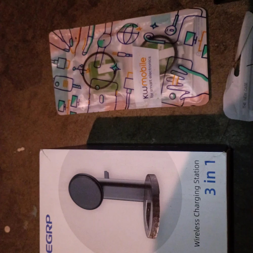 Black Wireless Headphones
